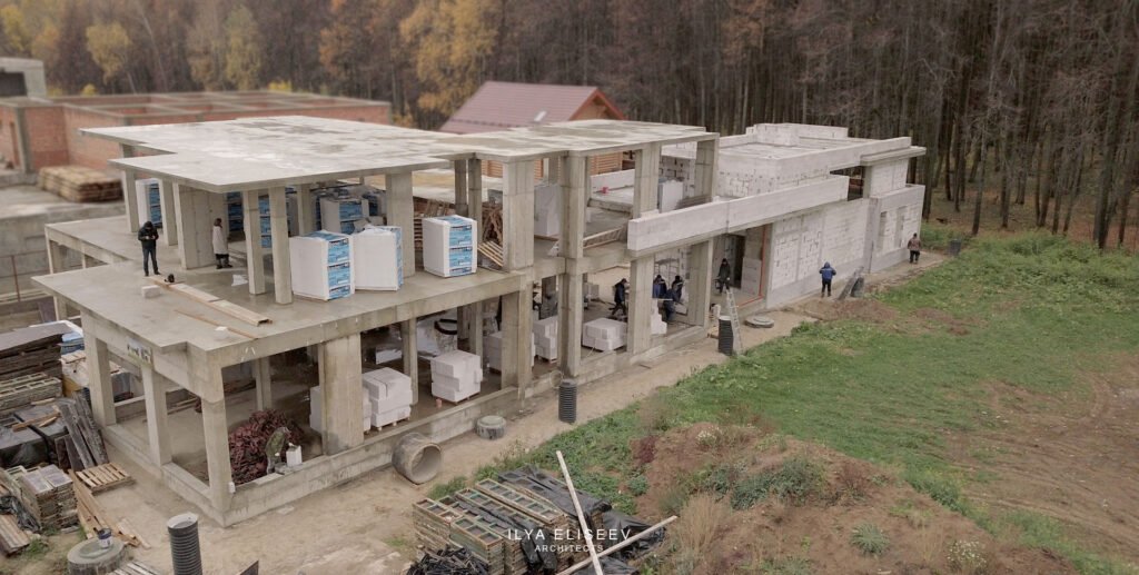 Строительство монолитно-каркасного дома в стиле хай-тек